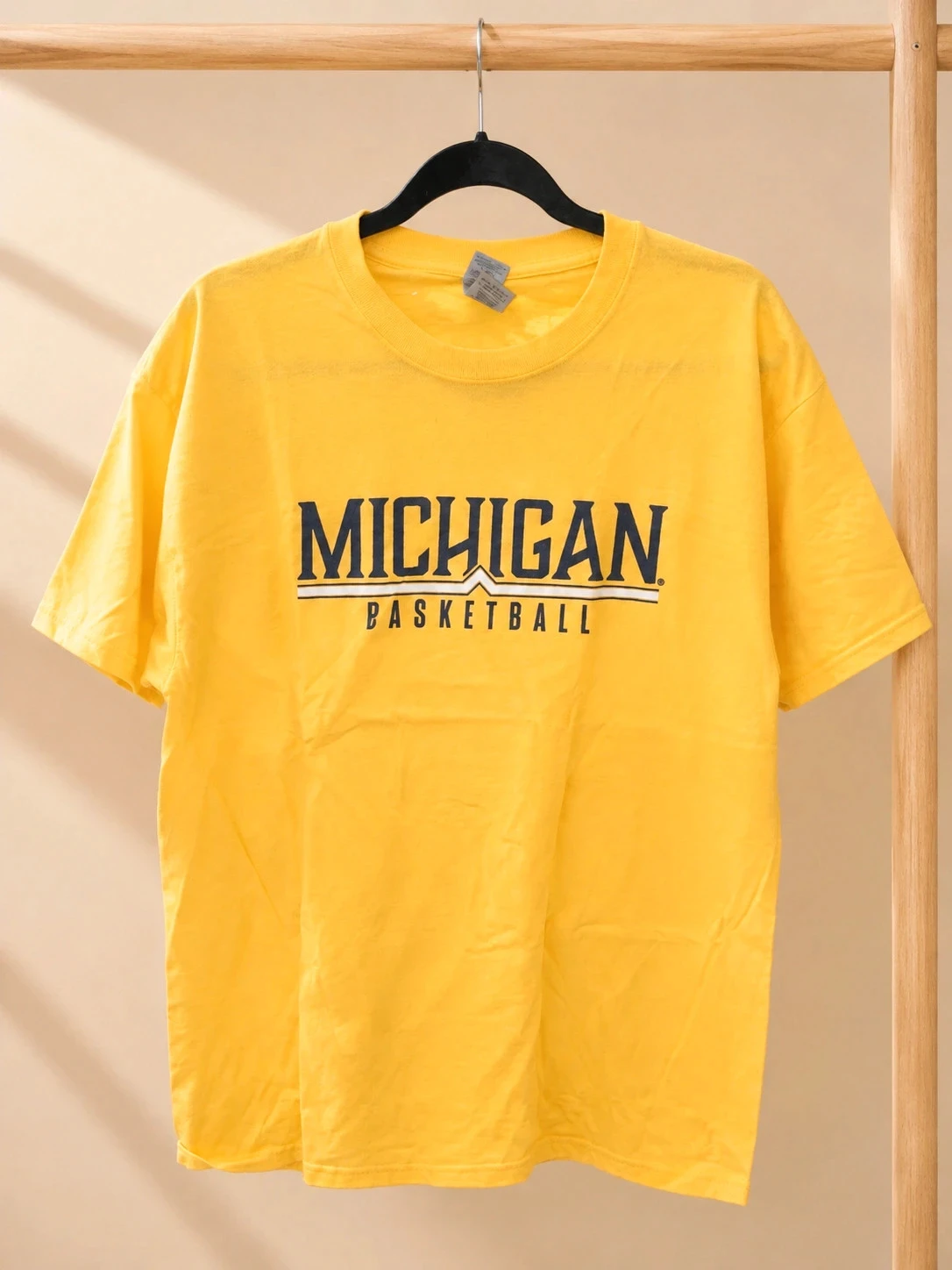 T-shirt Michigan Basketball jaune – Taille L – University USA